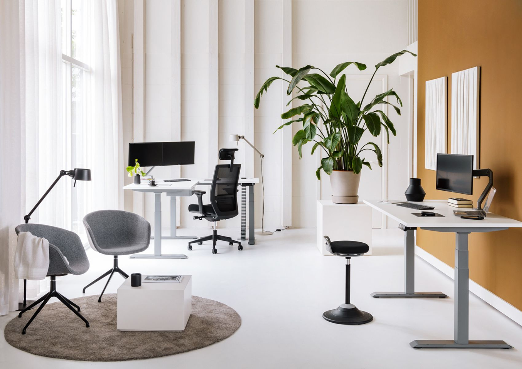 Zit-sta bureau sfeerbeeld